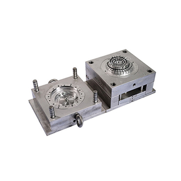 深化中东协作！伊朗客户当地检测查验恒辉模具共谋精细制作全球新机遇